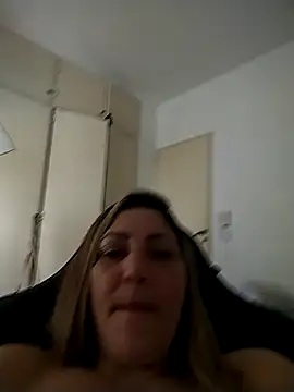 Lunita86 online show from December 2025 02:21:01 PM