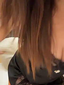 Kayla-love online show from November 2025 03:17:02 PM