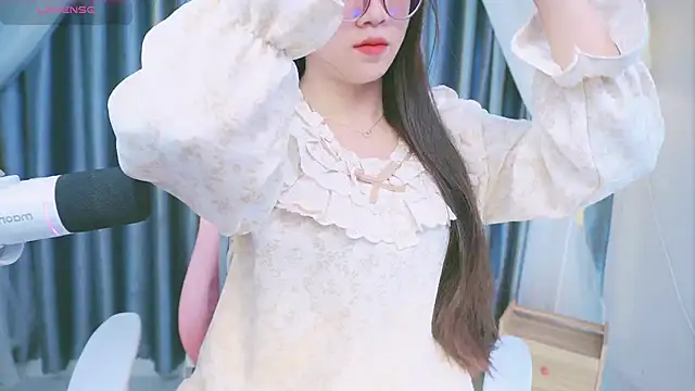 Cherry-26 online show from March 2026 12:18:01 AM