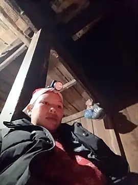 callistra online show from December 2025 12:01:01 PM