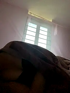 Milky-milk online show from November 2025 11:38:01 PM