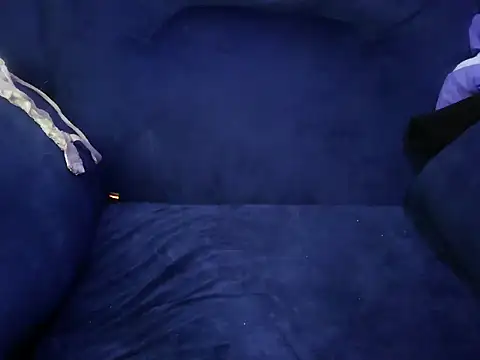 Lina500 online show from September 2025 08:24:01 PM