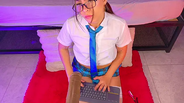 KeendraFox  online show from February 2026 11:28:02 AM