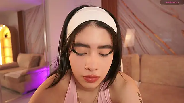 Snapshot of BillieBrownn chatting on April 2026 07:05:02 PM BillieBrownn online show from April 2026 07:05:02 PM