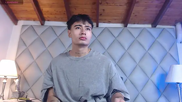 Clement Reyes online show from October 2025 12:55:01 PM