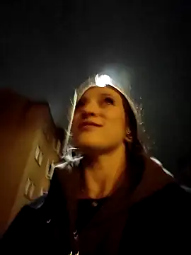 Snapshot of laradoom chatting on October 2025 03:40:02 AM laradoom online show from October 2025 03:40:02 AM