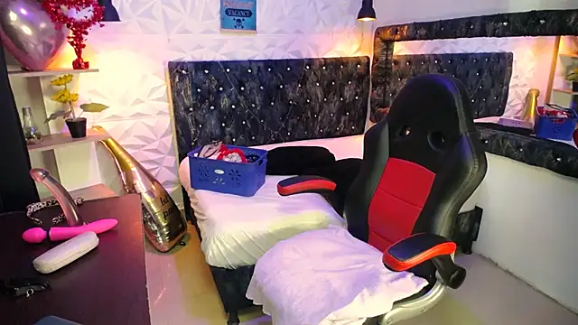 Amy dl online show from November 2025 12:20:01 PM