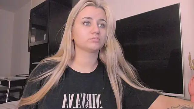 BarbaraSiren online show from November 2025 12:07:02 PM