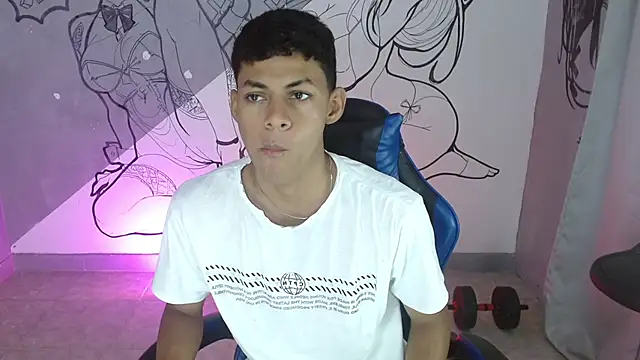 deivid bigcock1 online show from November 2025 12:24:01 AM