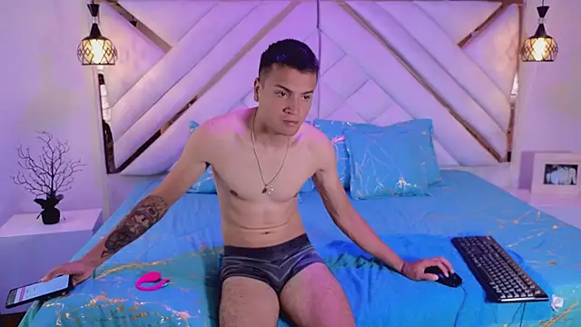 afrodita aares online show from November 2025 07:51:02 PM