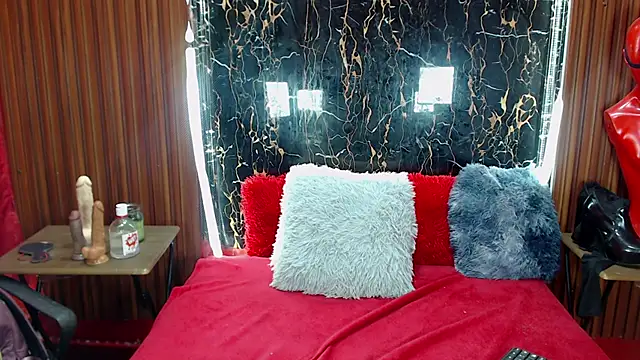 MadelinPaterson online show from October 2025 09:42:01 PM