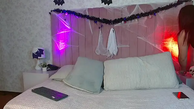 ZiaStorm online show from October 2025 11:54:02 AM