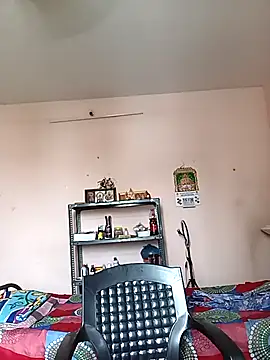 Snapshot of queendivya chatting on May 2026 05:46:02 AM queendivya online show from May 2026 05:46:02 AM