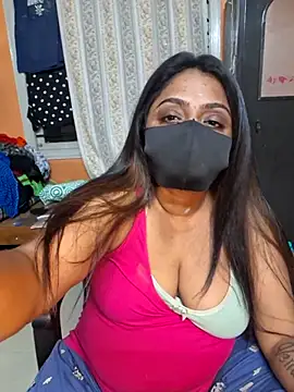 Snapshot of queendivya chatting on June 2026 04:53:02 PM queendivya online show from June 2026 04:53:02 PM