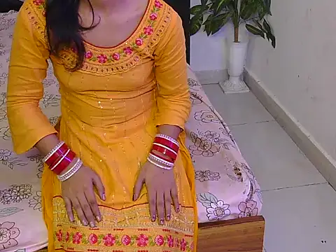 Lovelyy-couple online show from November 2025 09:41:02 AM