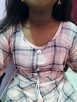 Snapshot of pari_rani7 chatting on October 2025 04:01:02 AM pari rani7 online show from October 2025 04:01:02 AM