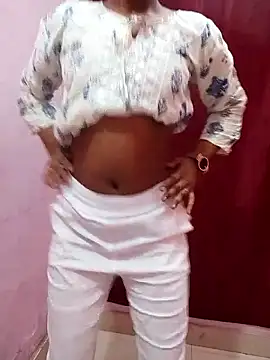 Snapshot of pari_rani7 chatting on November 2025 03:52:02 AM pari rani7 online show from November 2025 03:52:02 AM