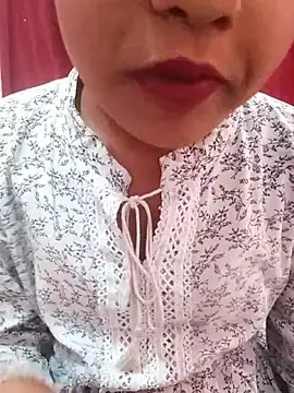 Snapshot of pari_rani7 chatting on November 2025 04:37:01 AM pari rani7 online show from November 2025 04:37:01 AM