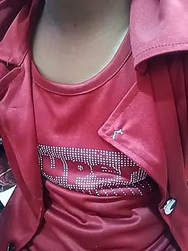 Snapshot of pari_rani7 chatting on November 2025 04:07:02 AM pari rani7 online show from November 2025 04:07:02 AM