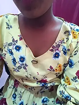 Snapshot of pari_rani7 chatting on November 2025 04:16:01 AM pari rani7 online show from November 2025 04:16:01 AM