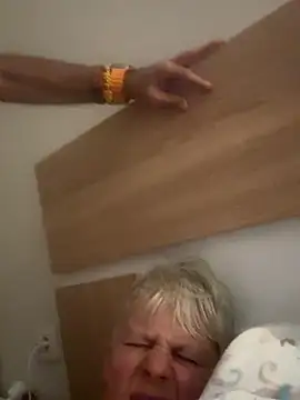 VyC7564 online show from October 2025 02:22:02 AM