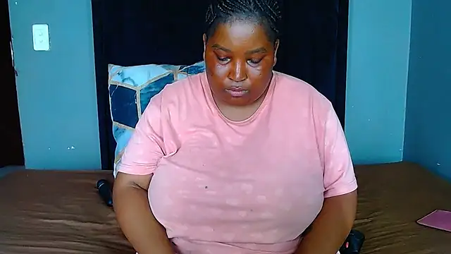 Snapshot of BIG_BOOBSxXxxX chatting on October 2025 12:26:02 PM BIG BOOBSxXxxX online show from October 2025 12:26:02 PM