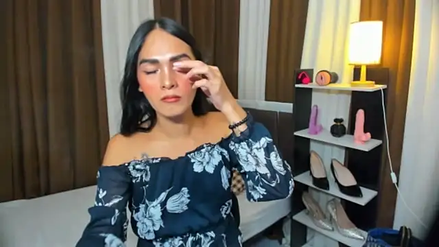 Sedictive Samantha online show from October 2025 05:30:01 AM