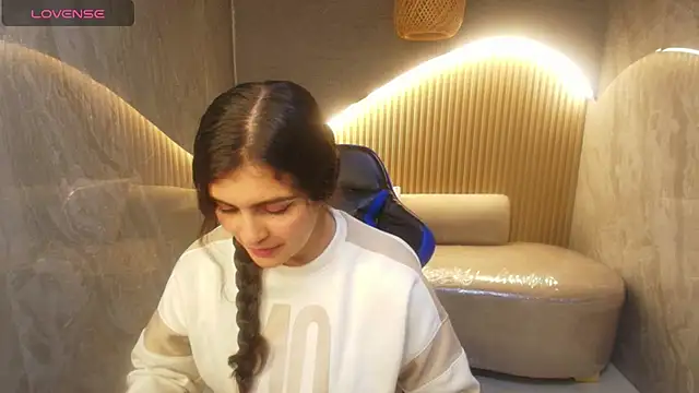 dany r  online show from September 2025 01:05:02 PM