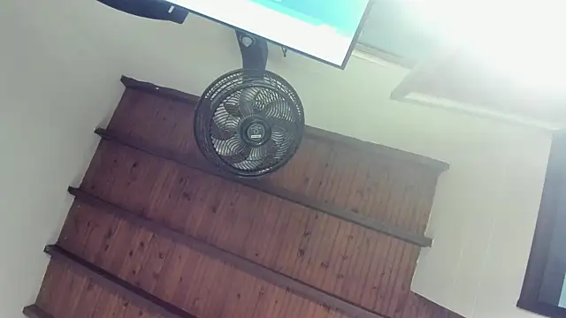 Isabella-Rosssi online show from October 2025 04:22:02 AM