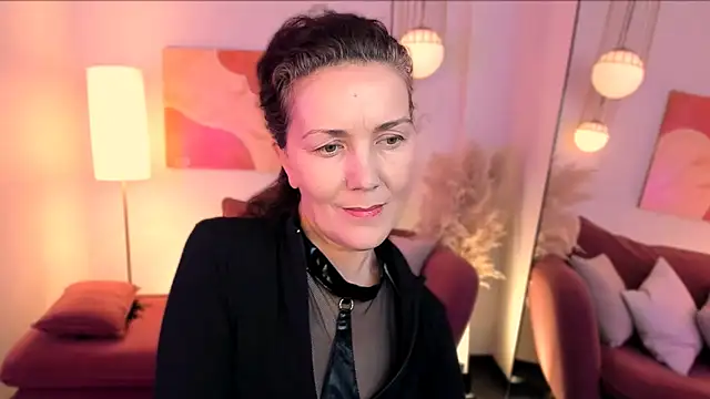 Irene Marlow online show from November 2025 02:16:02 PM