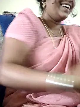 sweetqueen143 online show from October 2025 06:00:01 AM