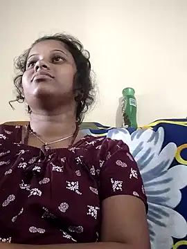 sweetqueen143 online show from November 2025 04:12:01 AM