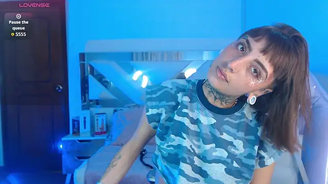 Gyal 8  online show from October 2025 03:10:02 AM