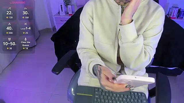 Gyal 8  online show from February 2026 05:00:02 AM