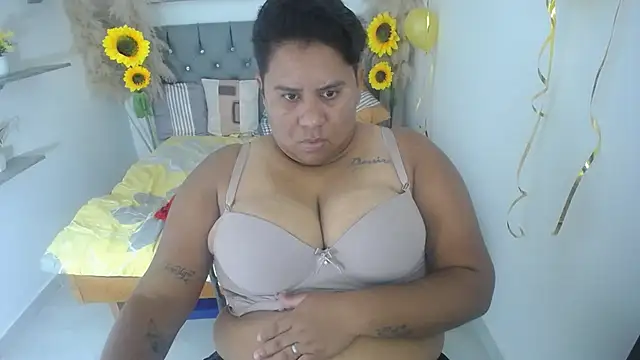 Snapshot of hotlesby_valery chatting on September 2025 06:55:01 PM hotlesby valery online show from September 2025 06:55:01 PM