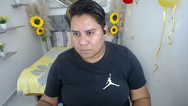 Snapshot of hotlesby_valery chatting on October 2025 06:50:01 PM hotlesby valery online show from October 2025 06:50:01 PM