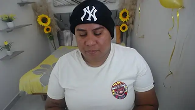 Snapshot of hotlesby_valery chatting on October 2025 07:25:02 PM hotlesby valery online show from October 2025 07:25:02 PM