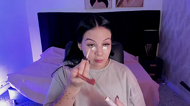 Snapshot of camiladuke7 chatting on October 2025 07:47:01 PM camiladuke7 online show from October 2025 07:47:01 PM