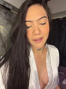 liahouses online show from January 2026 12:16:01 AM