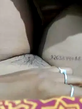 auntybbk online show from October 2025 07:58:02 PM