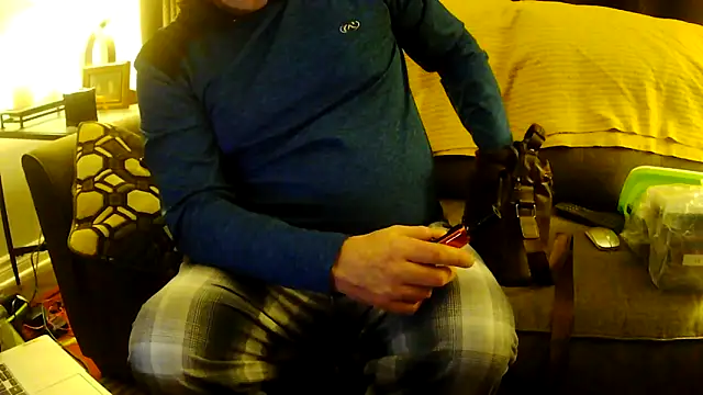 Bearchaser2025 online show from November 2025 06:23:01 AM