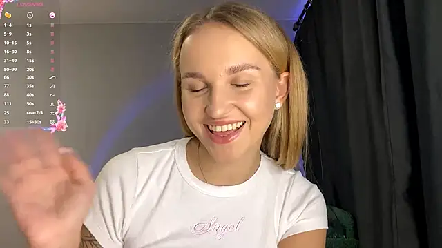 TanekaBoitel online show from September 2025 11:04:02 AM