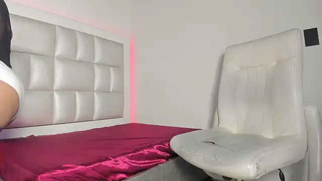 peyton  wat online show from November 2025 11:54:01 AM