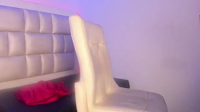 peyton  wat online show from November 2025 11:54:02 AM