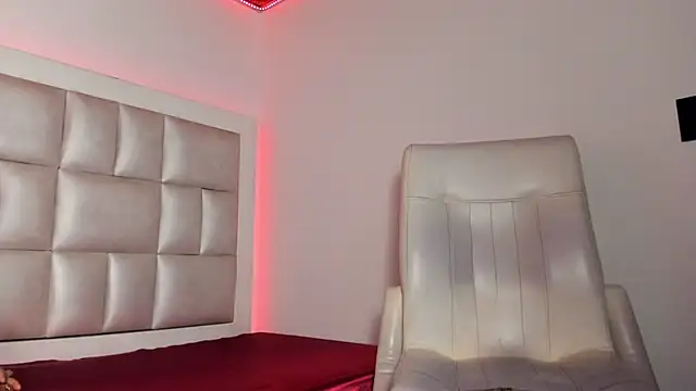 peyton  wat online show from November 2025 11:57:02 AM