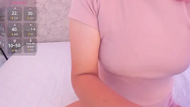 Snapshot of _Malak chatting on December 2025 06:37:02 PM Malak online show from December 2025 06:37:02 PM