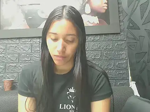 Lil Rose2006 online show from February 2026 12:23:02 PM