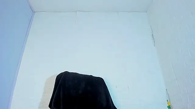 Marian Cristal online show from December 2025 01:56:02 AM