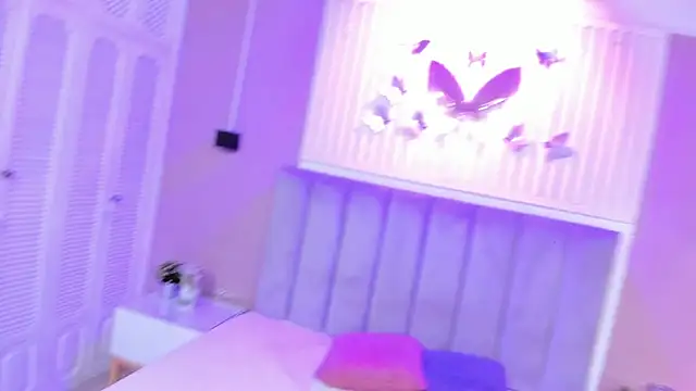 isa vel online show from October 2025 07:48:02 PM