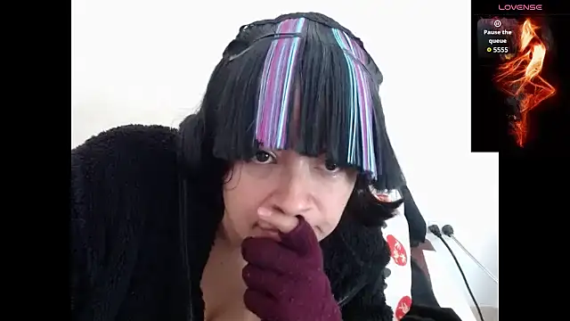 Acelinrose online show from October 2025 01:09:01 PM